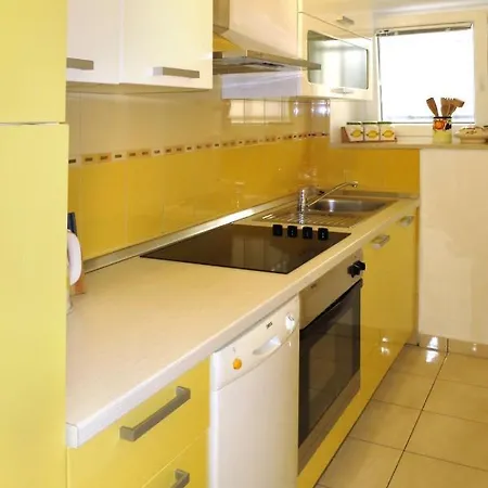 Lili - Rac140 By Interhome * Rabac